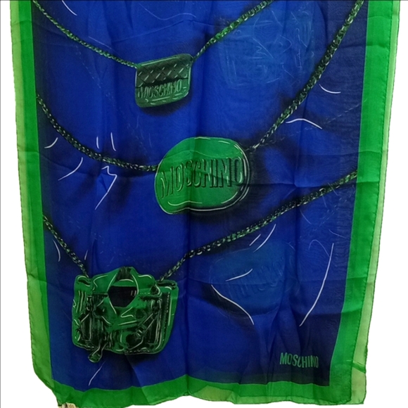 🆕 MOSCHINO BLUE & GREEN ITALIAN SILK SCARF WITH MEDALLION CHAINS - Picture 6 of 8